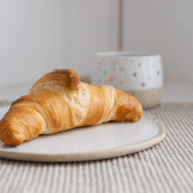 VORBESTELLUNG - HAPPY DOTs Becher in 2 Größen